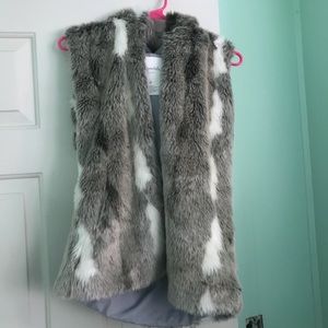 💖Aeropostale fur vest💖